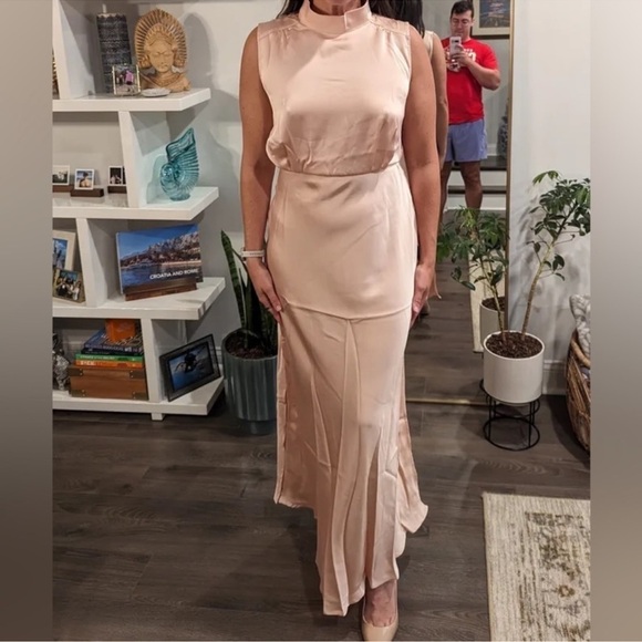 NWOT Classic Elegance Blush Satin Sleeveless Mock Neck Maxi Dress! - Picture 5 of 10